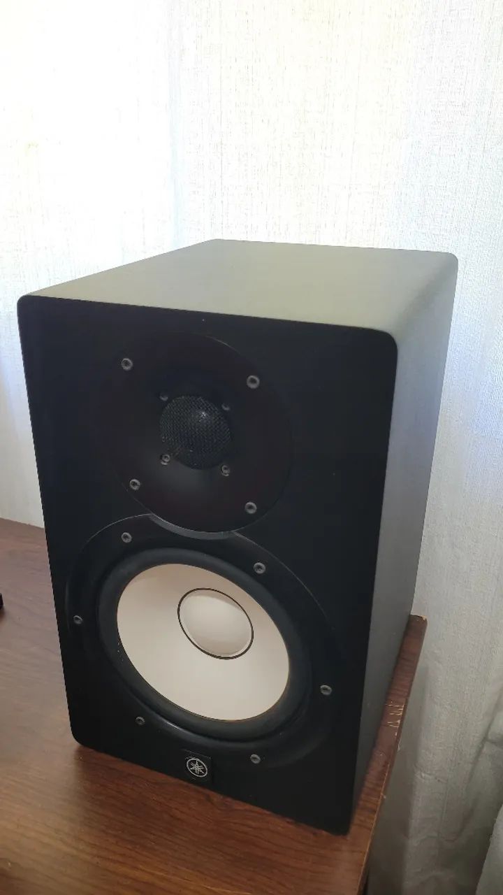 MONITOR DE AUDIO PAR YAMAHA HS7 220V NA CAIXA - Foto 2
