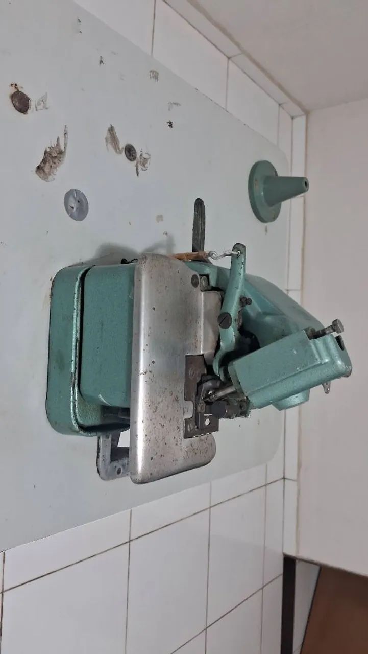Máquina de costura overlok  - Foto 3