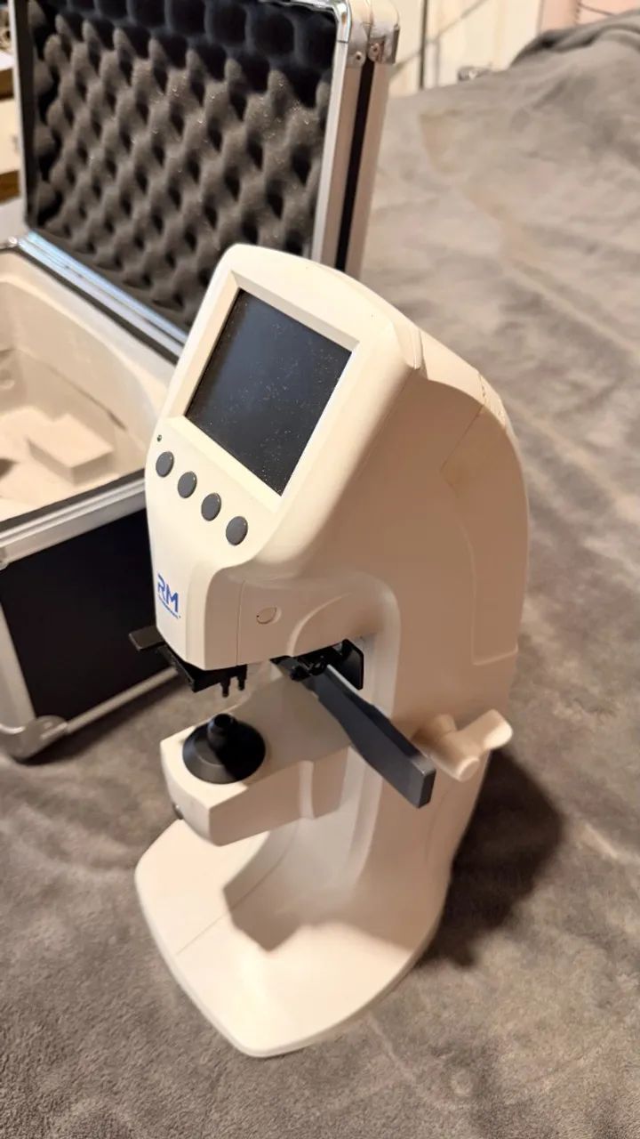 Lensômetro automático RM Tecnobrasil -  com maleta e manual