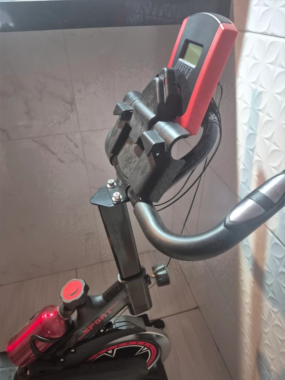 Bicicleta ergométrica nova - Foto 3