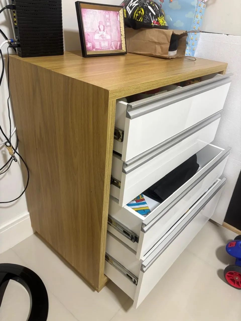 Vende-se cômoda 100% madeira.  - Foto 2