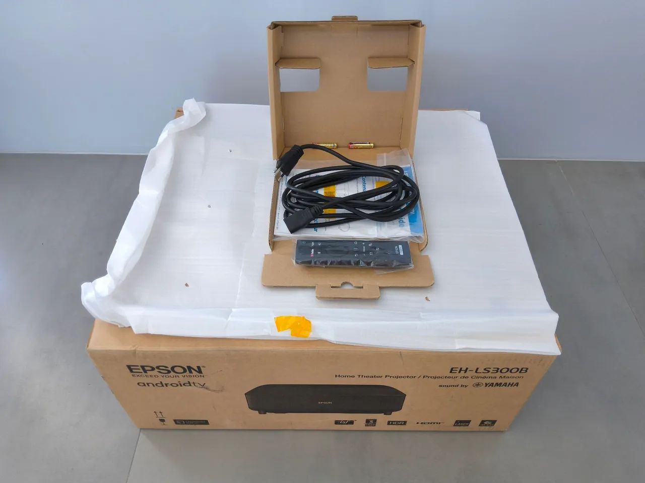 Projetor Epson Epiqvision LS 300 b usado excelente - Foto 4
