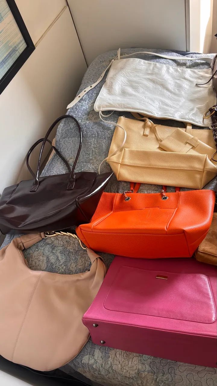 Lote bolsas diversas com 20 peças - Foto 5