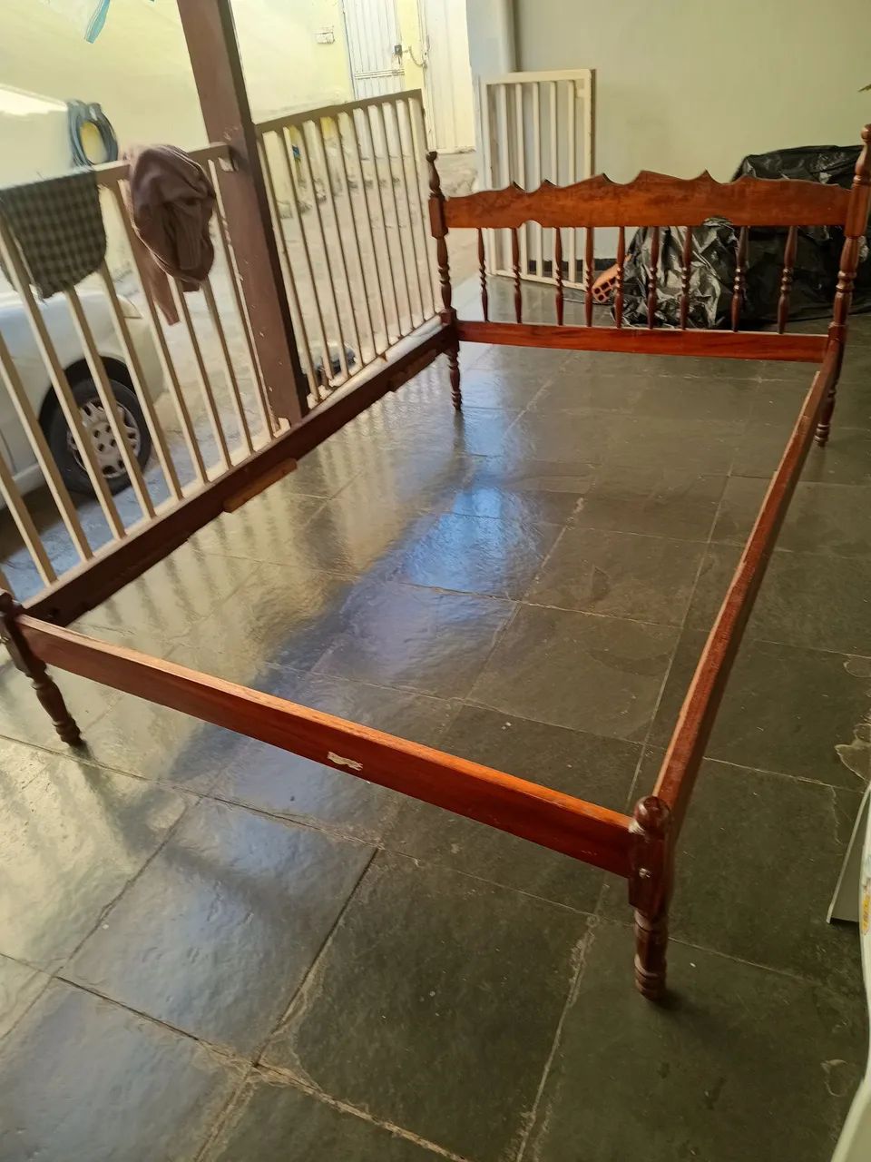 Cama de madeira com colchão - Foto 3