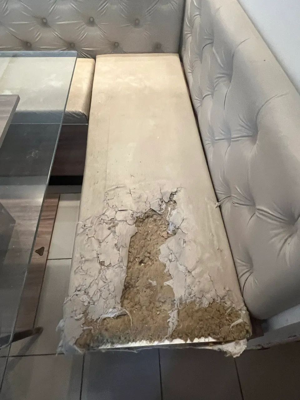 Canto alemão com mesa de vidro + cadeiras - Foto 4