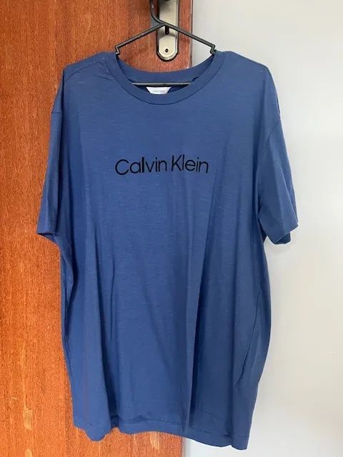 Camiseta Calvin Klein M