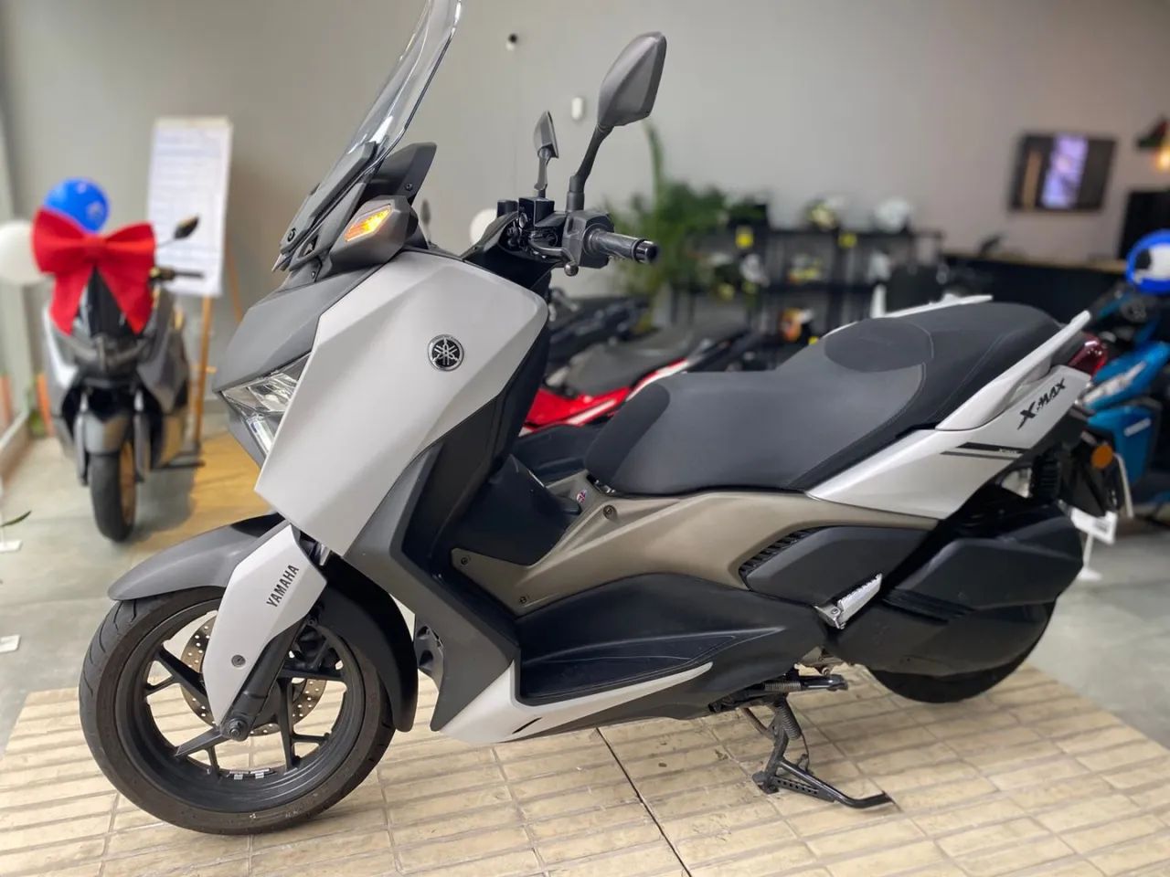 Yamaha Xmax 250 connected abs 2025 - Foto 5