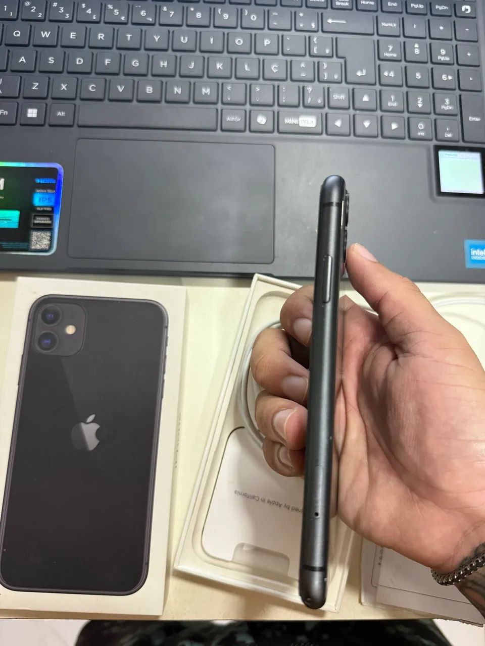 IPHONE 11 128g - Foto 3