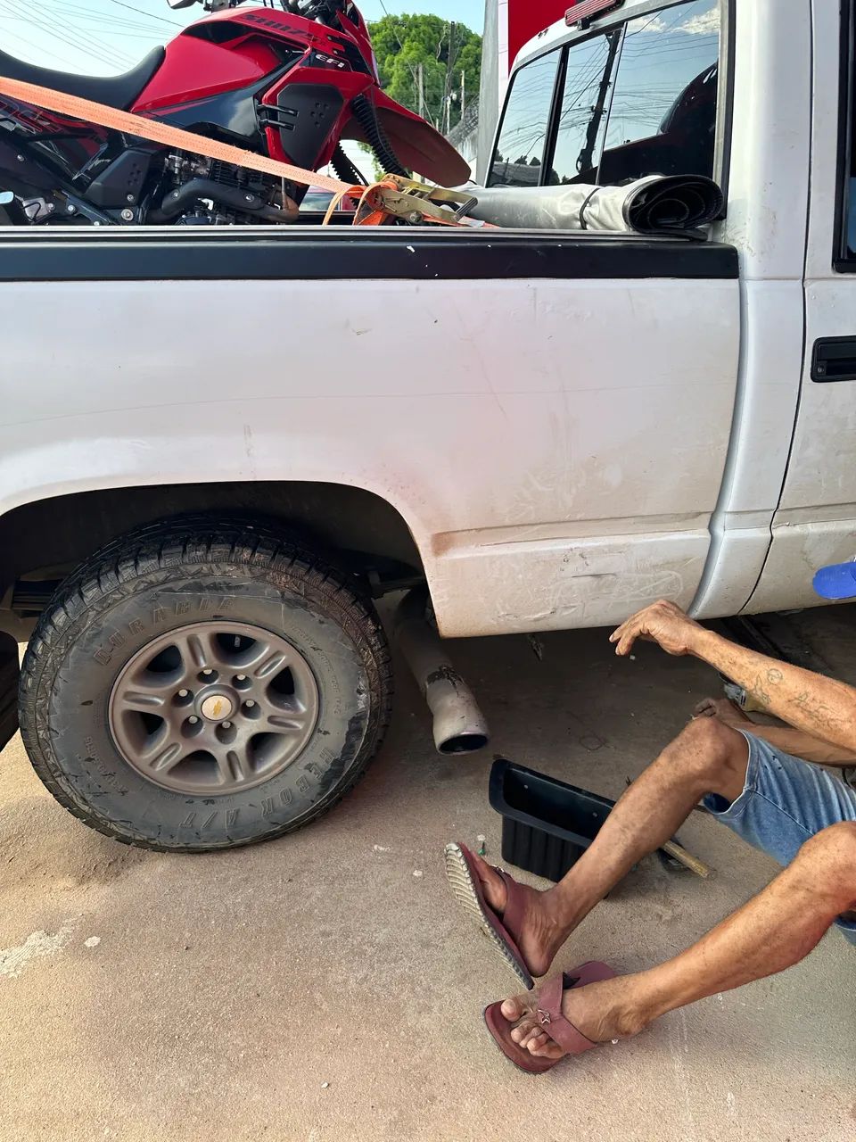 Vende-se rodas e pneus - Foto 3