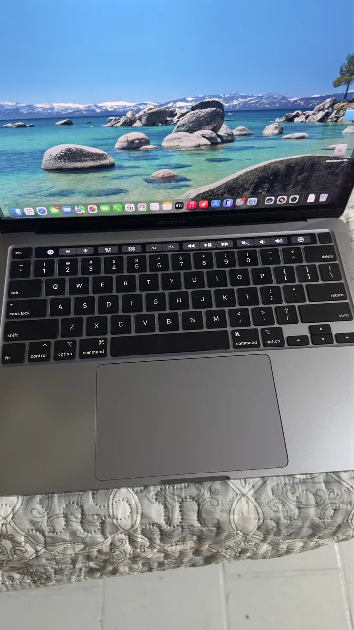 MacBook Pro 13?  I5 quadre core 16 de ram 500 HD - Foto 5