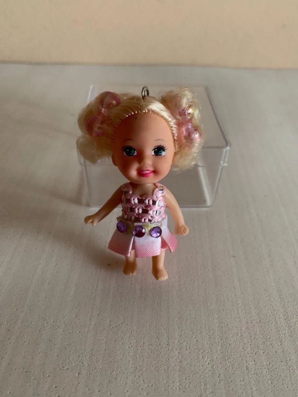 mini boneca para chaveiro