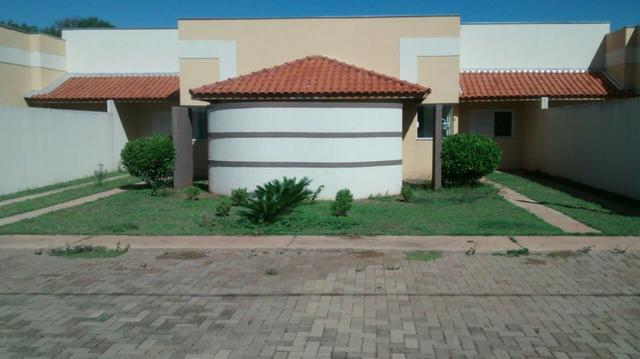Alugo Casa com Suite Condomínio Fechado em Três Lagoas / MS - 3 quartos