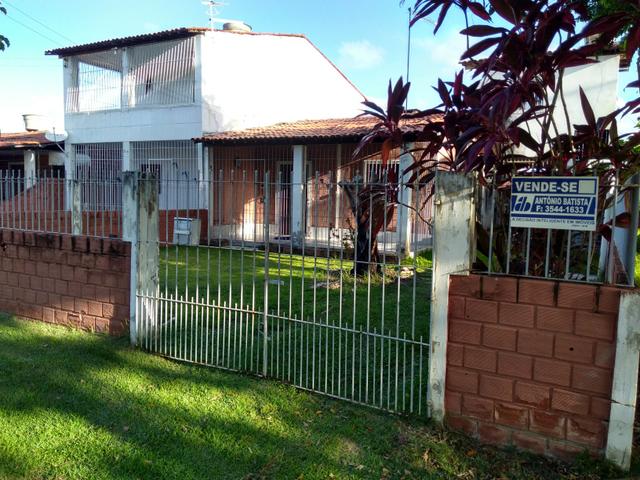 Vendo Casa de esquina no bairro do Forte em Itamaracá