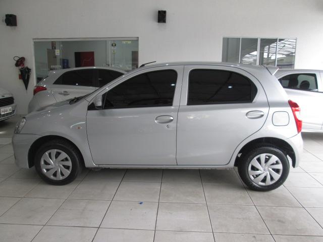 Toyota Etios Hatch Etios X 1.3 (Flex) - Foto 6