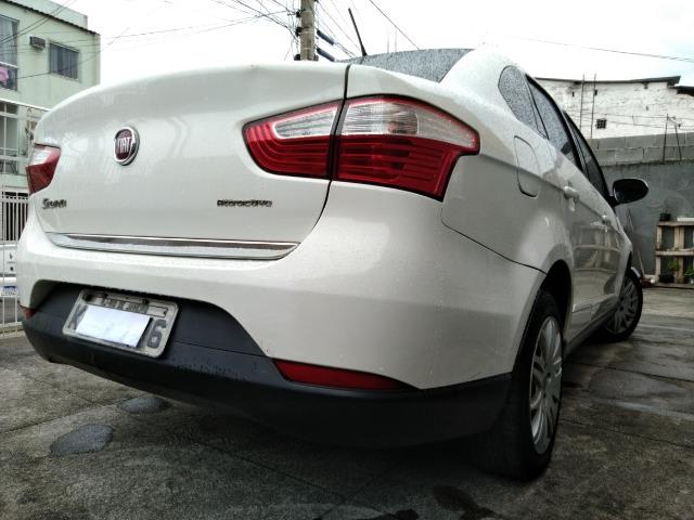 Gran Siena Attractive 1.4 8v 2015 GNV 3ºG 16m³ - Foto 3
