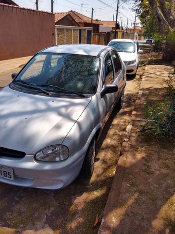Corsa sedan 2005 - Foto 3