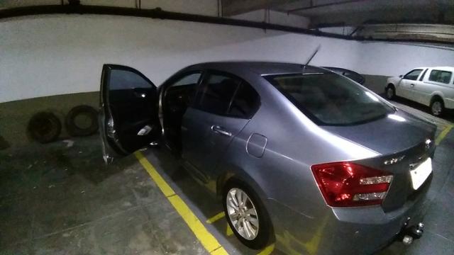 Honda City - 2013 - LX - Cinza - Aut. - GNV 5ª ger. 16 m3 - completo - 77 mil rodados