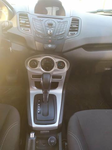 Ford Fiesta sedan - Foto 4