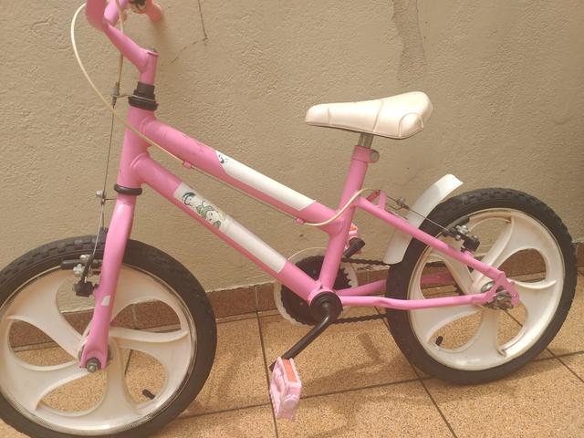 Bicicleta rosa aro 16 - Foto 2