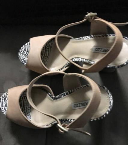 Sandália Arezzo - Foto 3