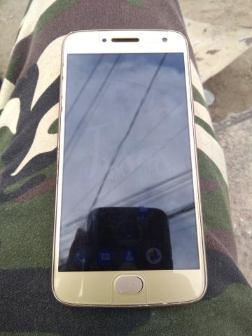 Moto G5 plus