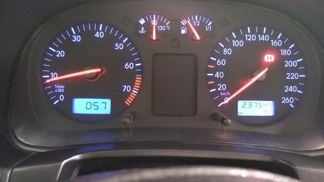 Golf 1.6 Mi - 2002 - Cinza - Foto 9