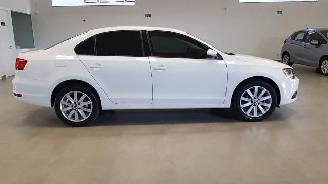 VOLKSWAGEN JETTA 2014/2014 2.0 COMFORTLINE FLEX 4P TIPTRONIC