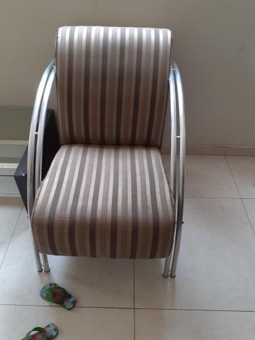 Vende-Se poltrona e Sofá - Foto 2