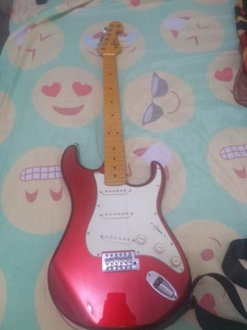 Guitarra elétrica da Tagima profissional cemi nova