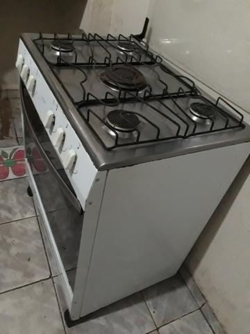 Vendo fogao automático de 5 bocas - Foto 3
