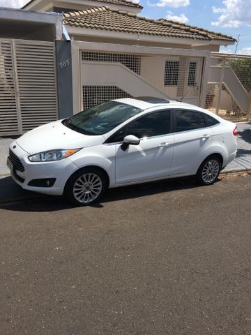 New fiesta sedan o mais top 1.6