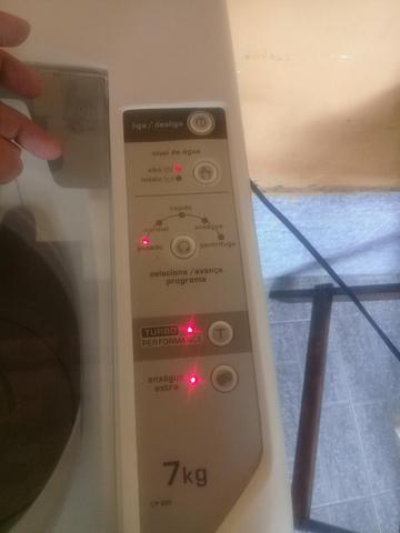 Vendo maquina de lavar 7kg - Foto 4