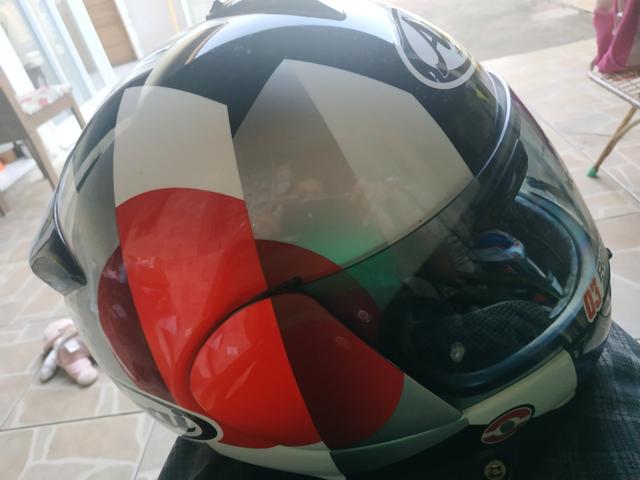 Capacete