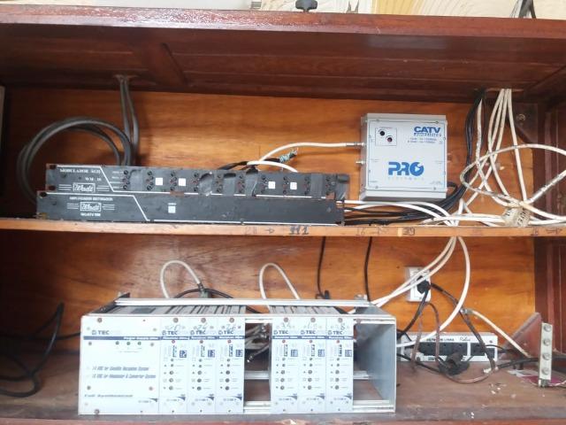 Barato!! Central de TV + Modulador + Amplificador - Foto 3