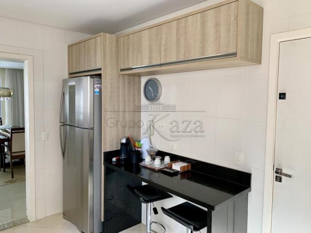 Apartamento à venda com 3 dormitórios cod:V30270UR - Foto 12