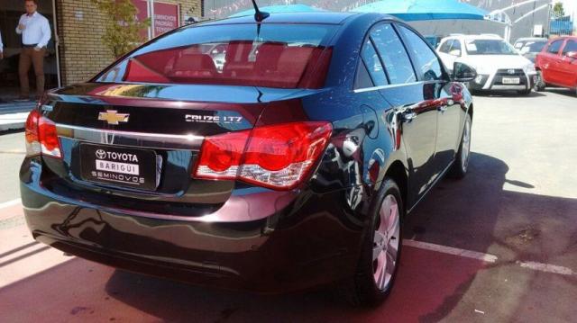 CHEVROLET CRUZE ECOTEC6 LTZ 1.8 16V AT FLEXPOWER Preto 2015/2015 - Foto 4