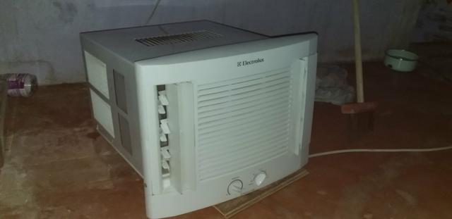 Vendo 1 ar condicionado usado esta funcionando, motivo precisando pagar conta - Foto 3