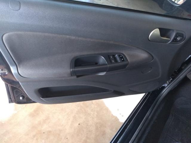 VOLKSWAGEN VOYAGE 2014/2014 1.0 MI 8V FLEX 4P MANUAL - Foto 5