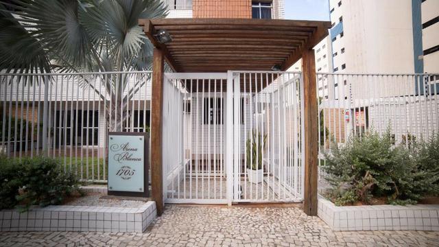 Vende-se Apartamento no Bairro Cocó Próximo Center Box - Foto 5
