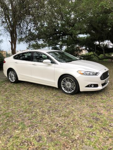 Excelente carro