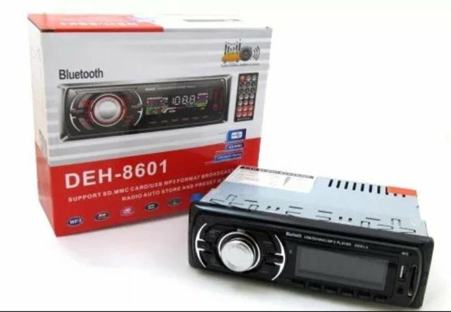 Som automotivo padrão via Bluetooth aux radio cartão de memória e pen drive Ac cartão