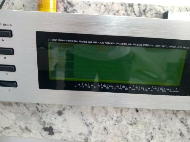 Equalizador Behringer Ultra Curve DSP 8024 - Foto 2