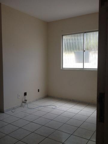 Alugo - Apartamento de 02 quartos em Morada de Laranjeiras
