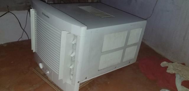 Vendo 1 ar condicionado usado esta funcionando, motivo precisando pagar conta - Foto 2