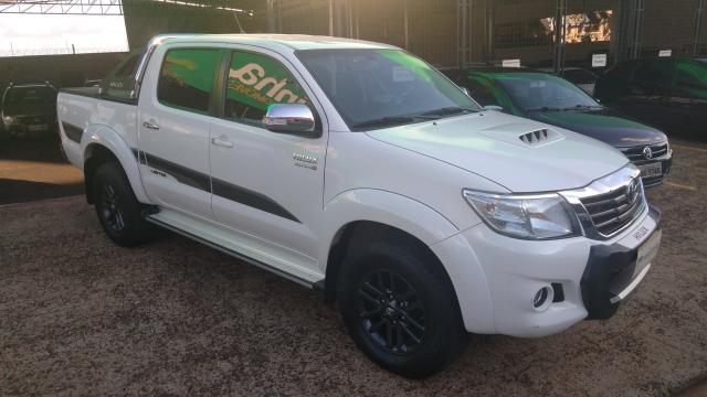Toyota Hilux SRV D4D Limited 3.0 Branco - Foto 3