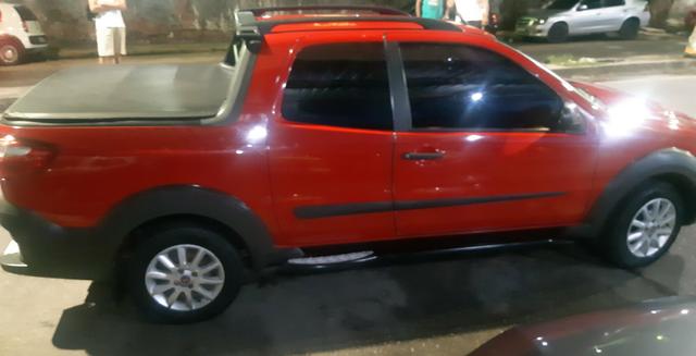Fiat strada cabine dupla 1.4 flex top de linha - Foto 2