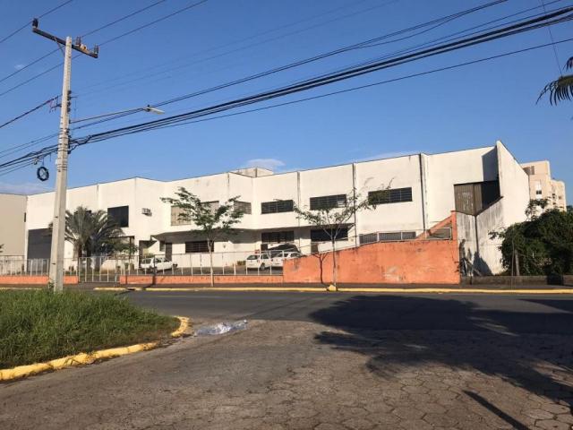 Galpão/depósito/armazém para alugar em Glória, Joinville cod:L33202