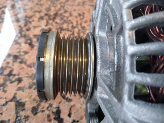 Alternador Audi A1 TFSI - VW Golf 1.4 - original Bosch - Foto 4