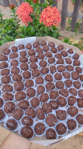 Bandeja de brigadeiros - Foto 6