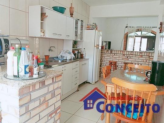 C06 - Belo sobrado em ótima região a 100 metros do mar - Foto 10